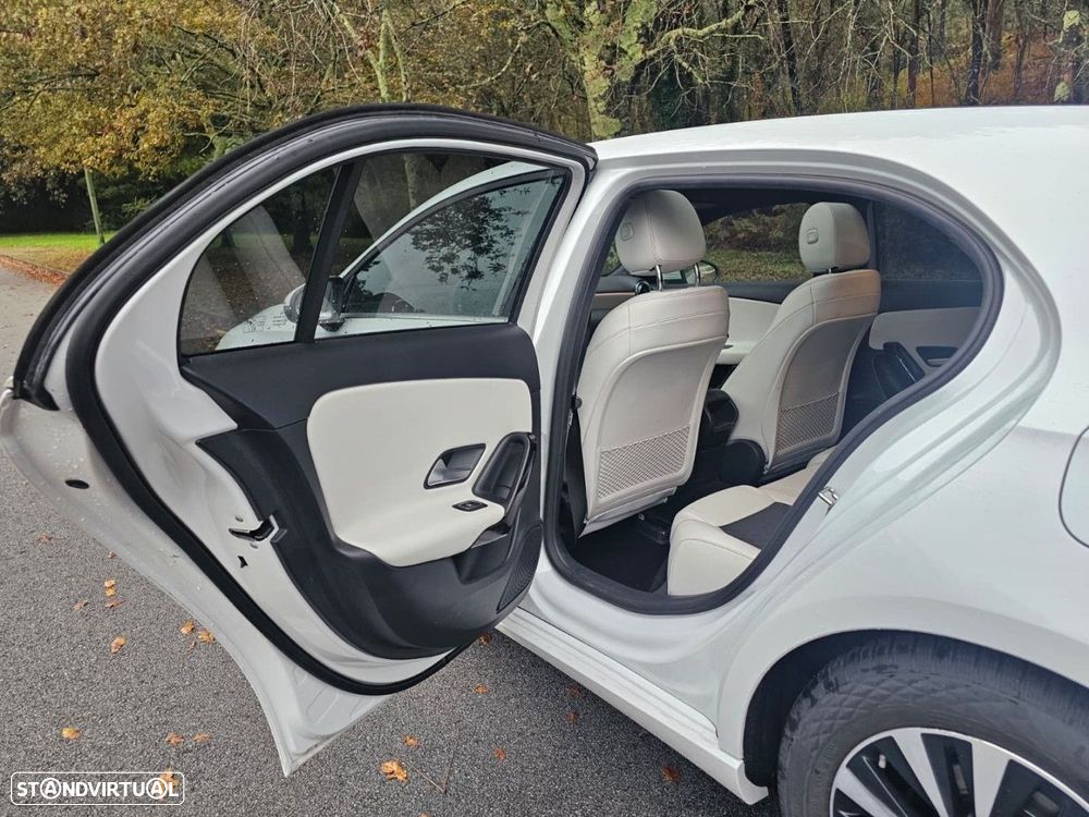 Mercedes-Benz A 180 d Style Plus Aut. - 17