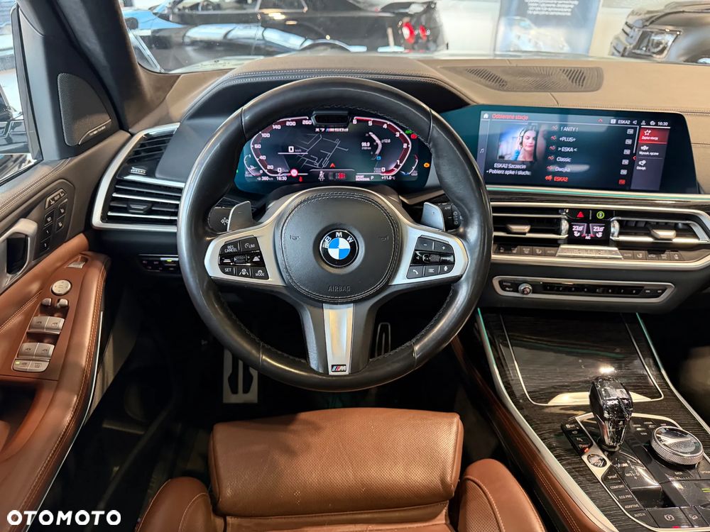 BMW X7 - 28