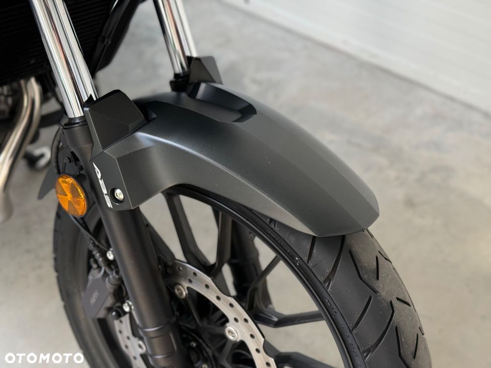 Honda CB - 9