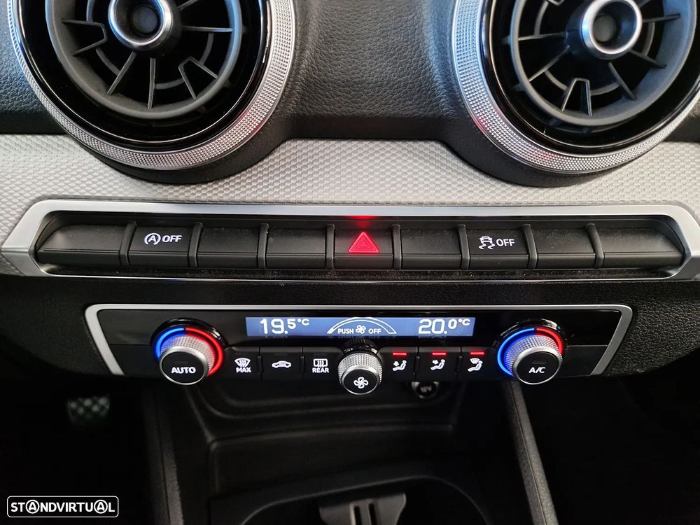 Audi Q2 30 TFSI Advanced - 30