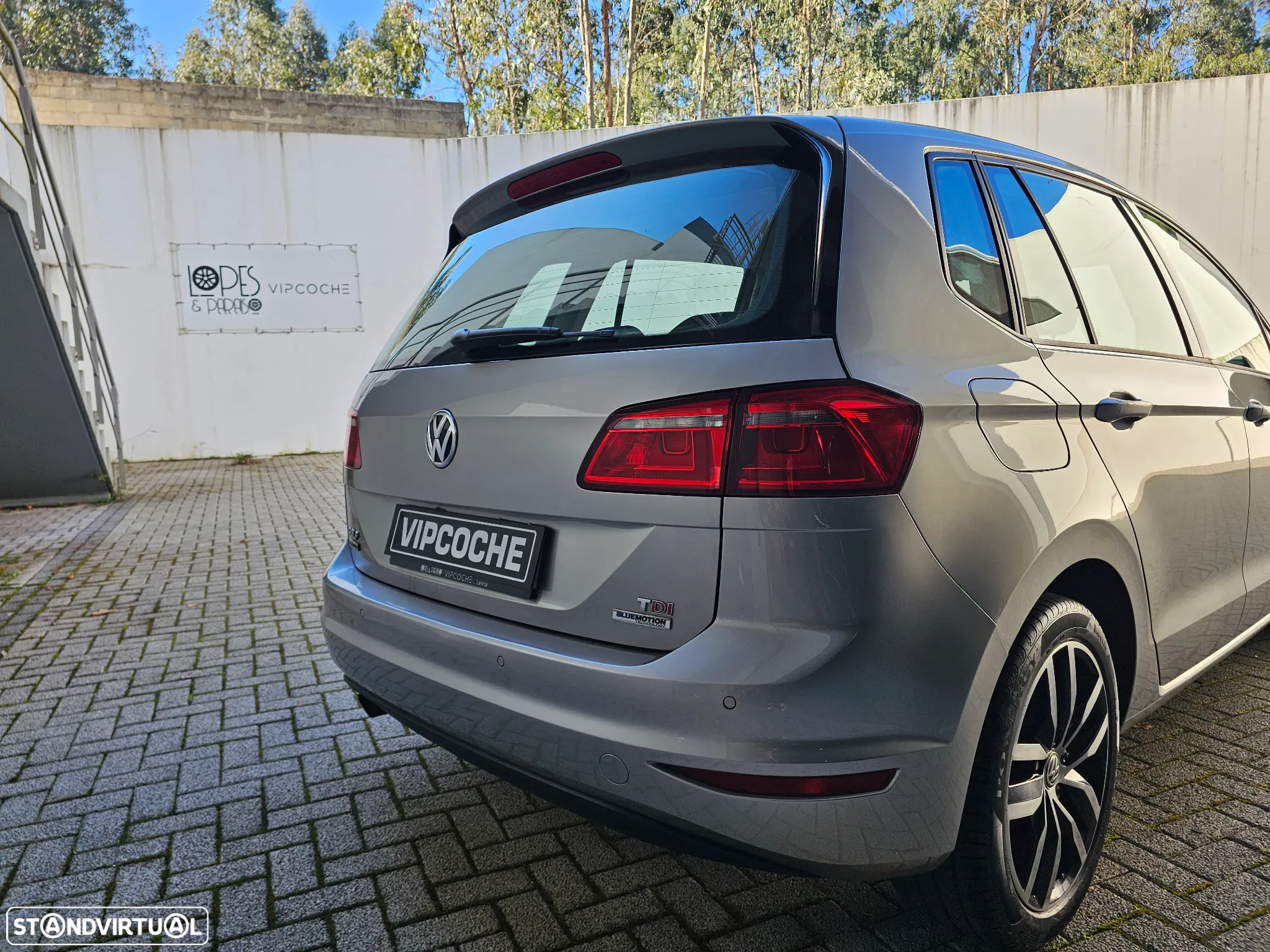 VW Golf 1.6 TDI Highline - 34