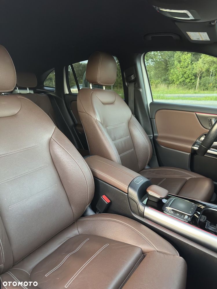 Mercedes-Benz GLA 250 4-Matic AMG Line - 10