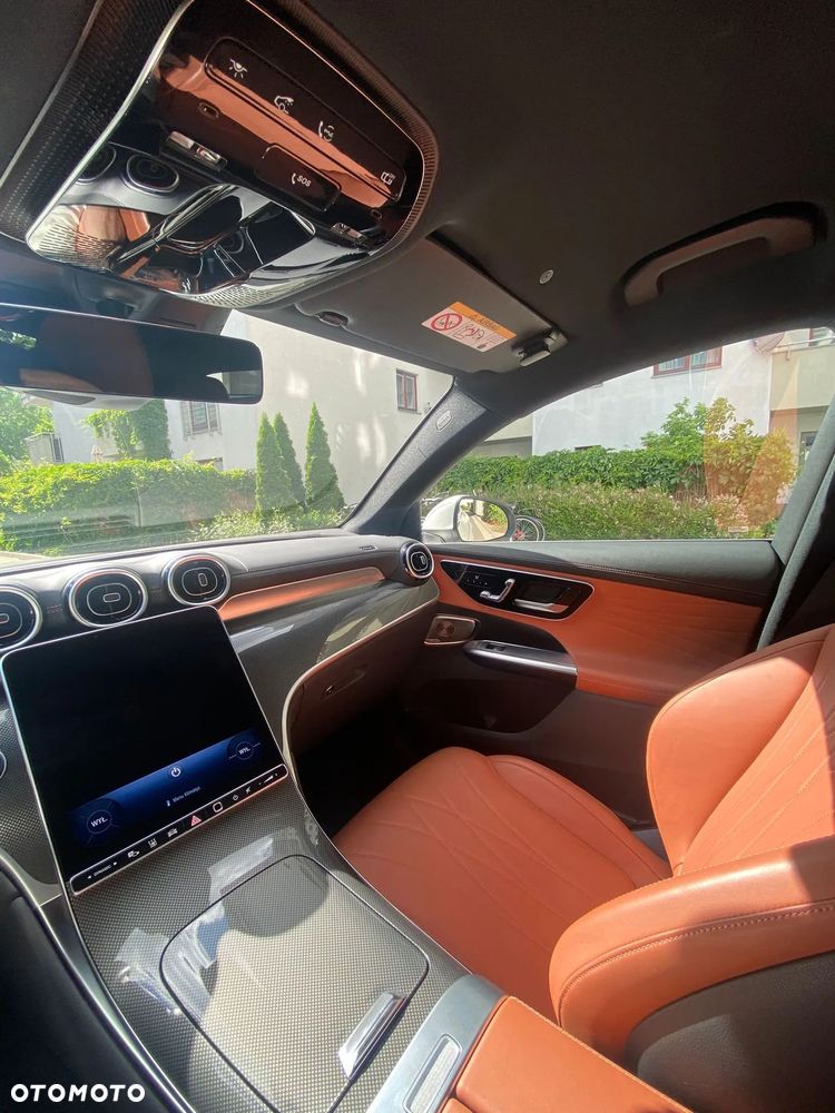 Mercedes-Benz GLC 300 4Matic 9G-TRONIC AMG Line Advanced - 16