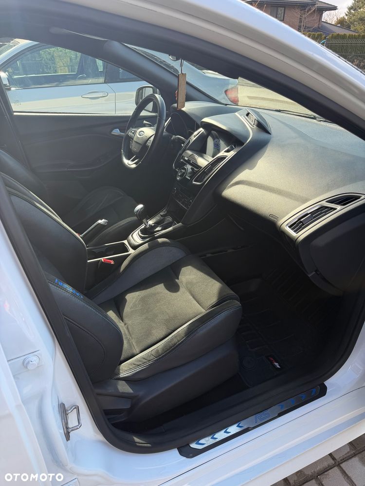 Ford Focus 2.3 EcoBoost S&S Allrad RS - 13