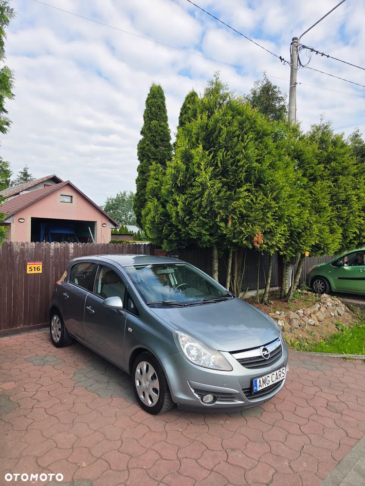 Opel Corsa 1.4 16V Cosmo - 8