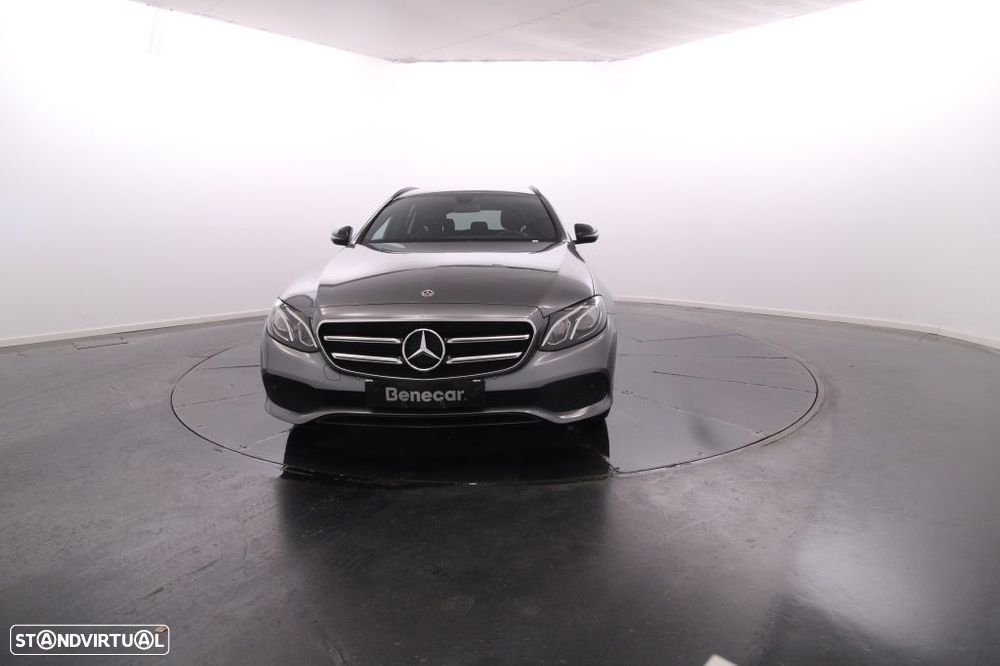 Mercedes-Benz E 300 de Avantgarde - 12