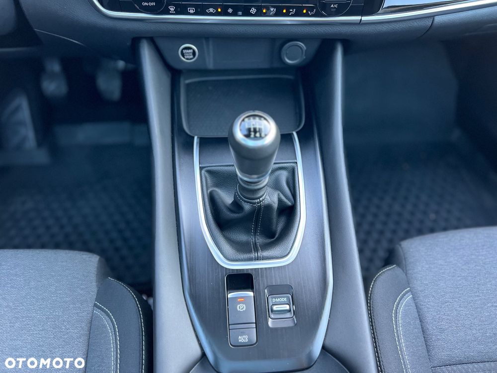 Nissan Qashqai 1.3 DIG-T N-Connecta - 33