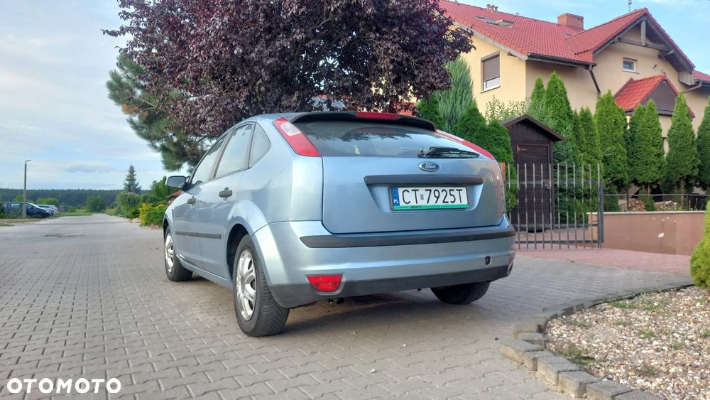 Ford Focus 1.6 Ambiente - 14