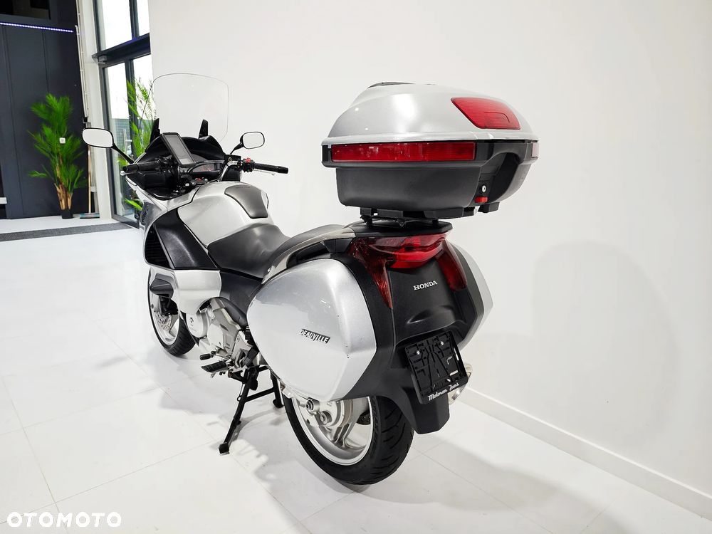 Honda Deauville - 18