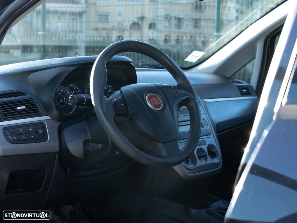 Fiat Punto 1.2 Lounge S&S - 7