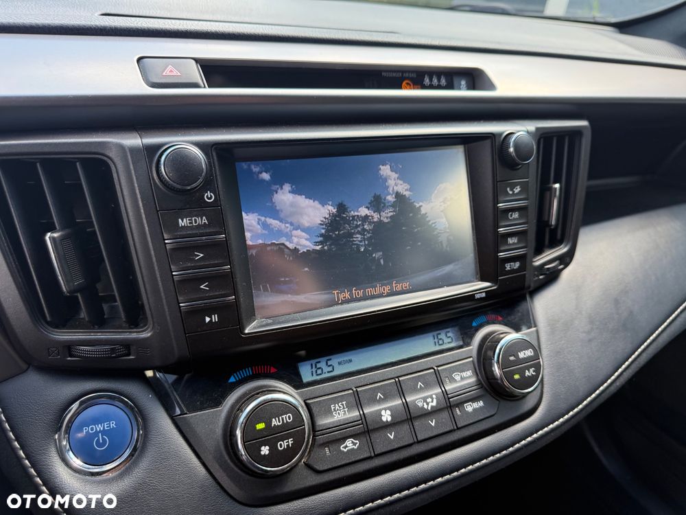 Toyota RAV4 Hybrid Silver 4x4 - 15
