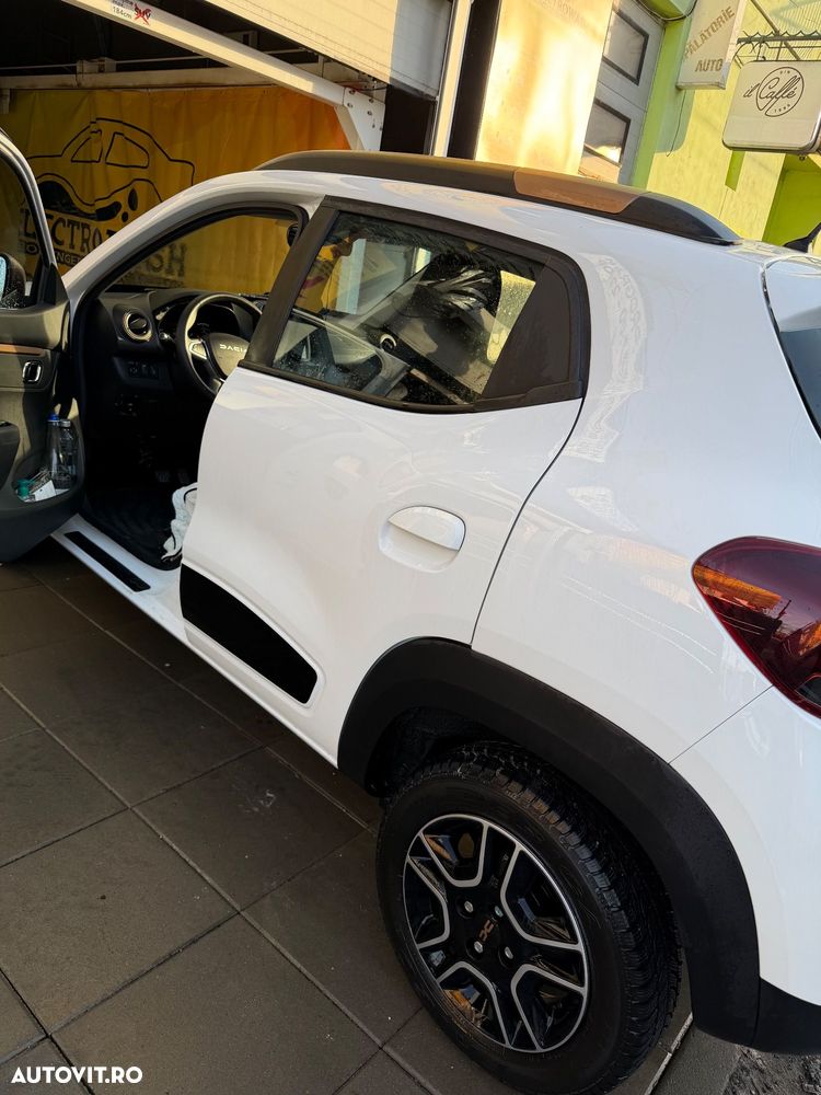 Dacia Spring Expression - 4