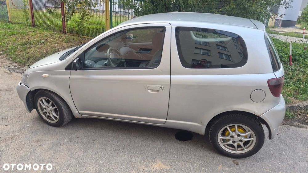 Toyota Yaris 1.4 D-4D - 6