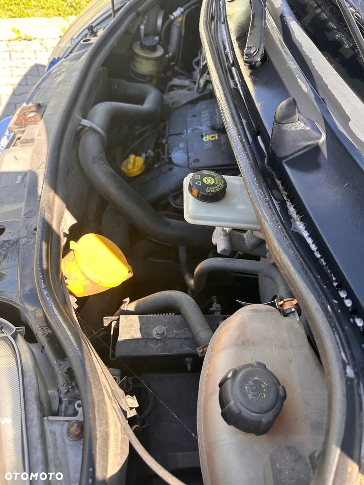 Renault Trafic Passenger - 11