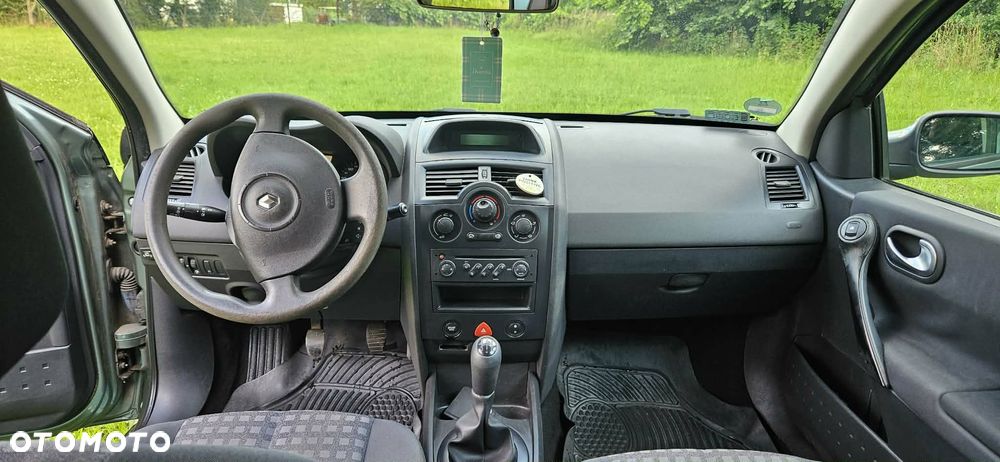 Renault Megane 1.6 Dynamique - 7