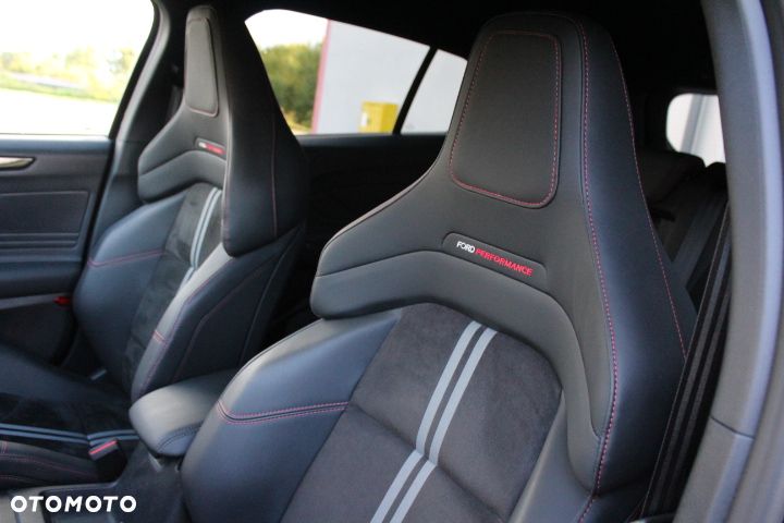 Ford Focus 2.3 EcoBoost ST X - 20