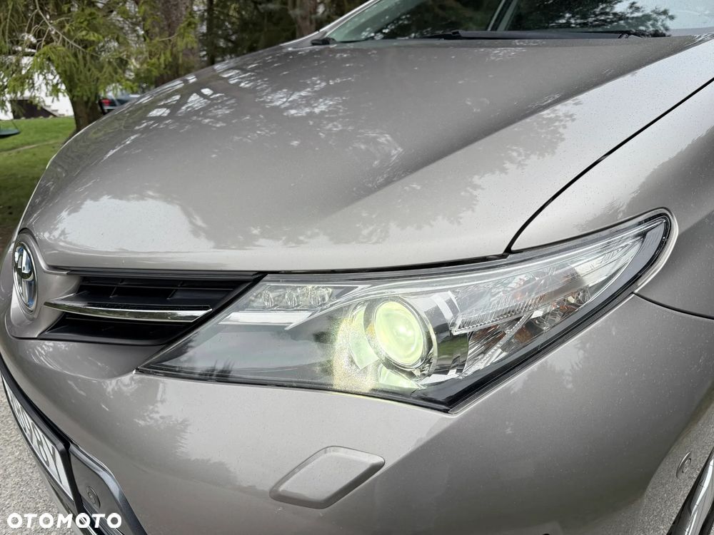 Toyota Auris - 32