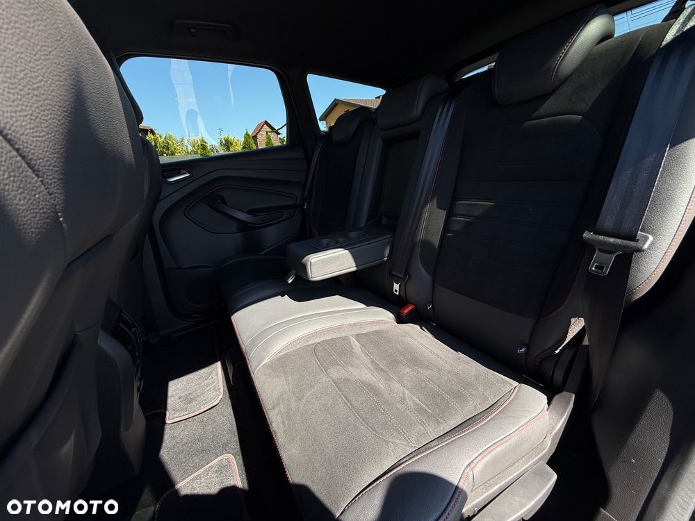 Ford Kuga 2.0 TDCi 4x4 ST-Line - 34