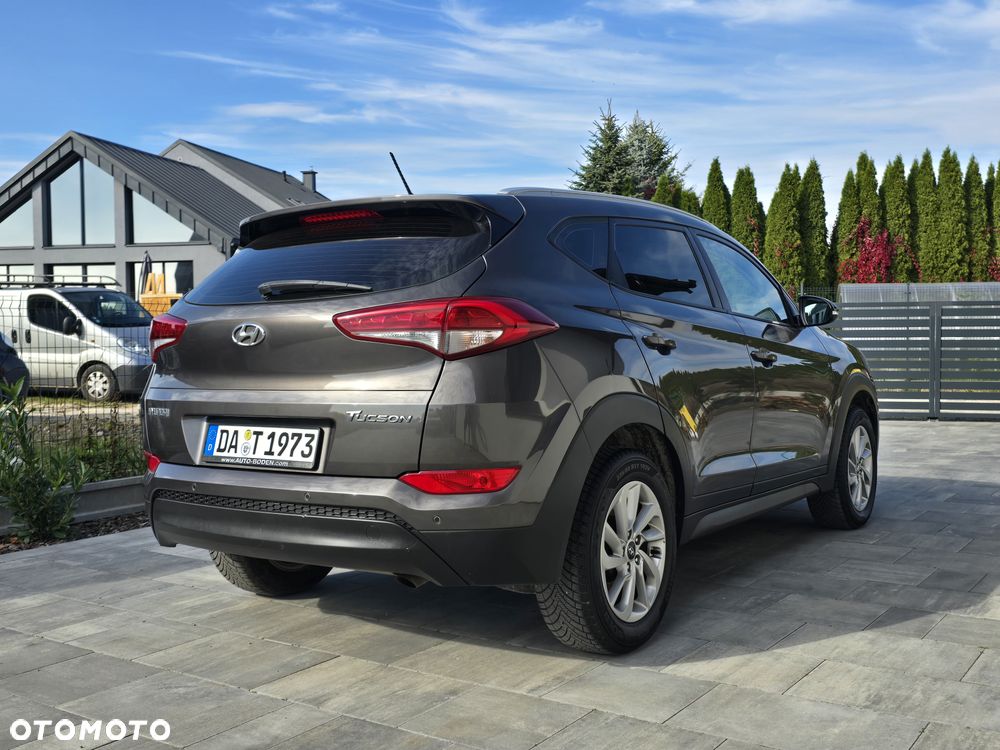 Hyundai Tucson blue 1.7 CRDi 2WD Passion Plus - 2