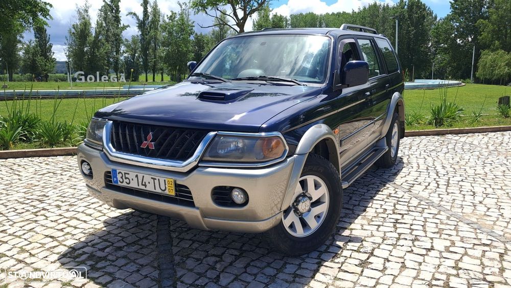 Mitsubishi Pajero Sport 2.5 TD GLS - 2