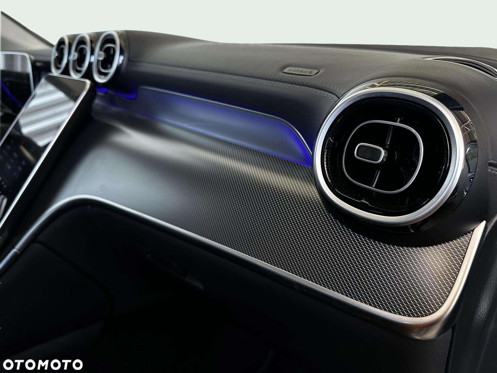 Mercedes-Benz GLC - 14