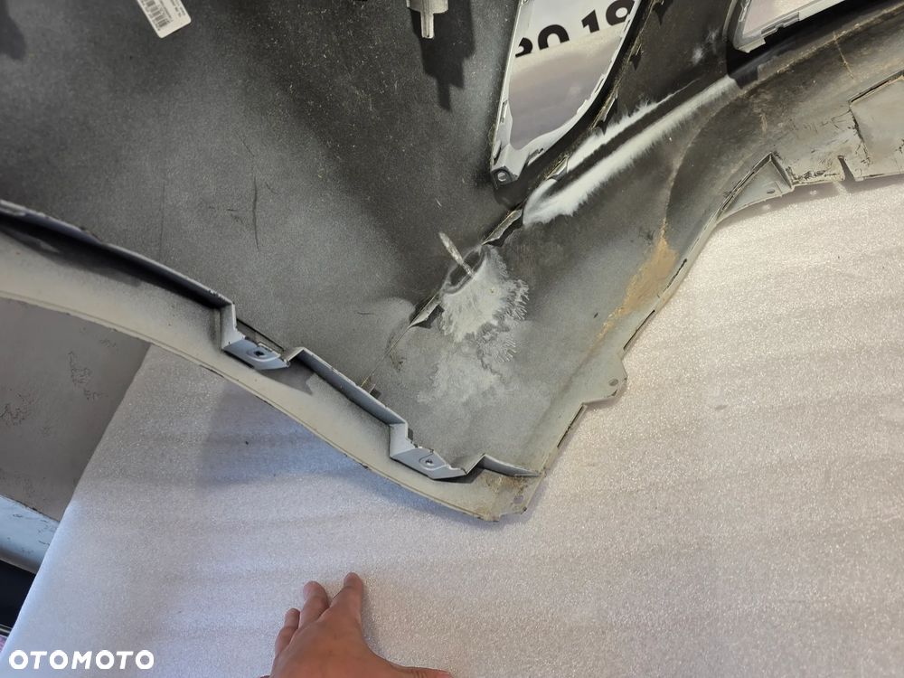 OPEL ZAFIRA C 11- ZDERZAK PRZEDNI PRZÓD KOLOR SREBRNY NA SPRYSKI + 4xPDC NR 13300485 NR AUKCJI NZ2153 - 29