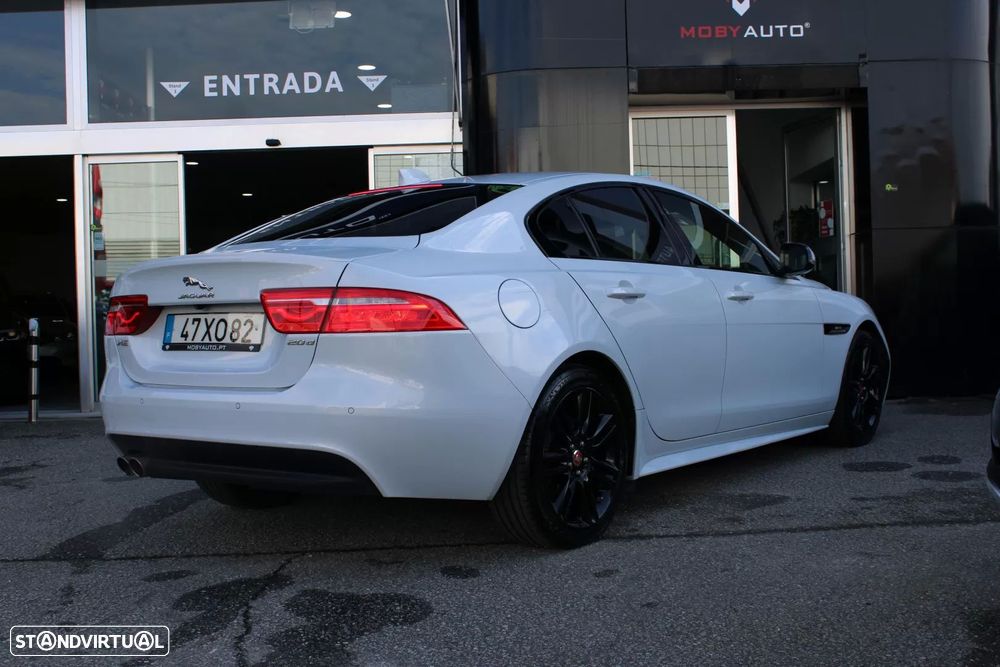 Jaguar XE 2.0 D R-Sport Aut. - 4