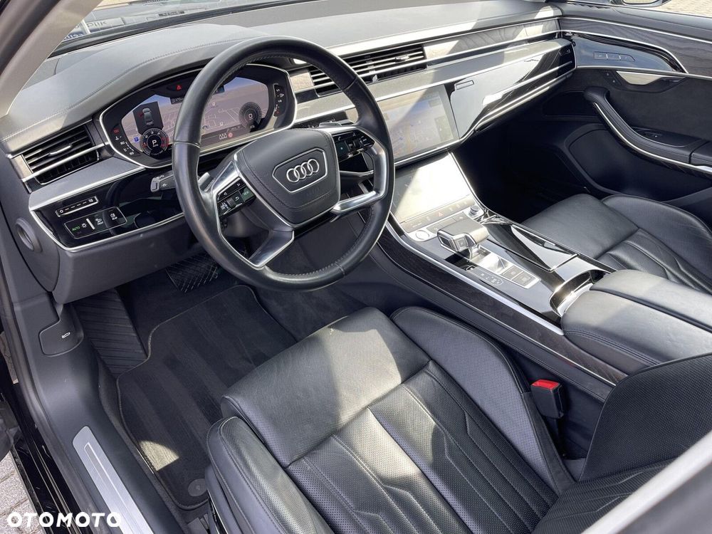 Audi A8 - 9