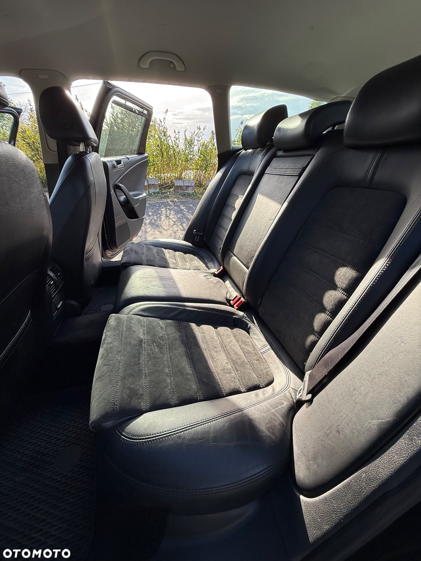 Volkswagen Passat 2.0 TDI Highline DSG - 13