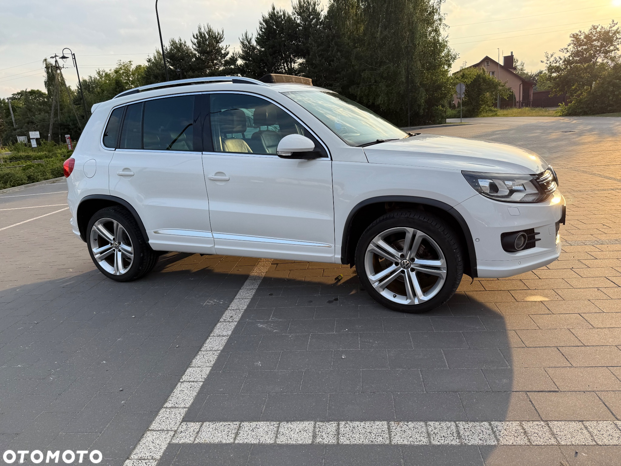 Volkswagen Tiguan 2.0 TDI 4Mot R-Style DSG - 26
