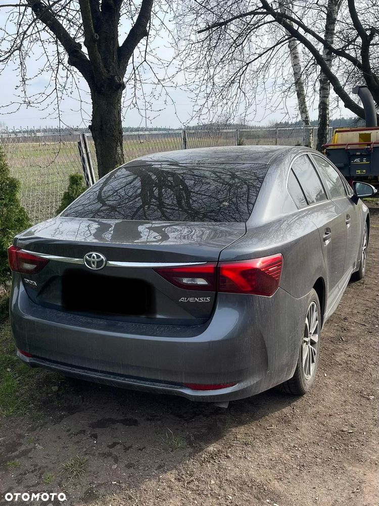 Toyota Avensis - 3