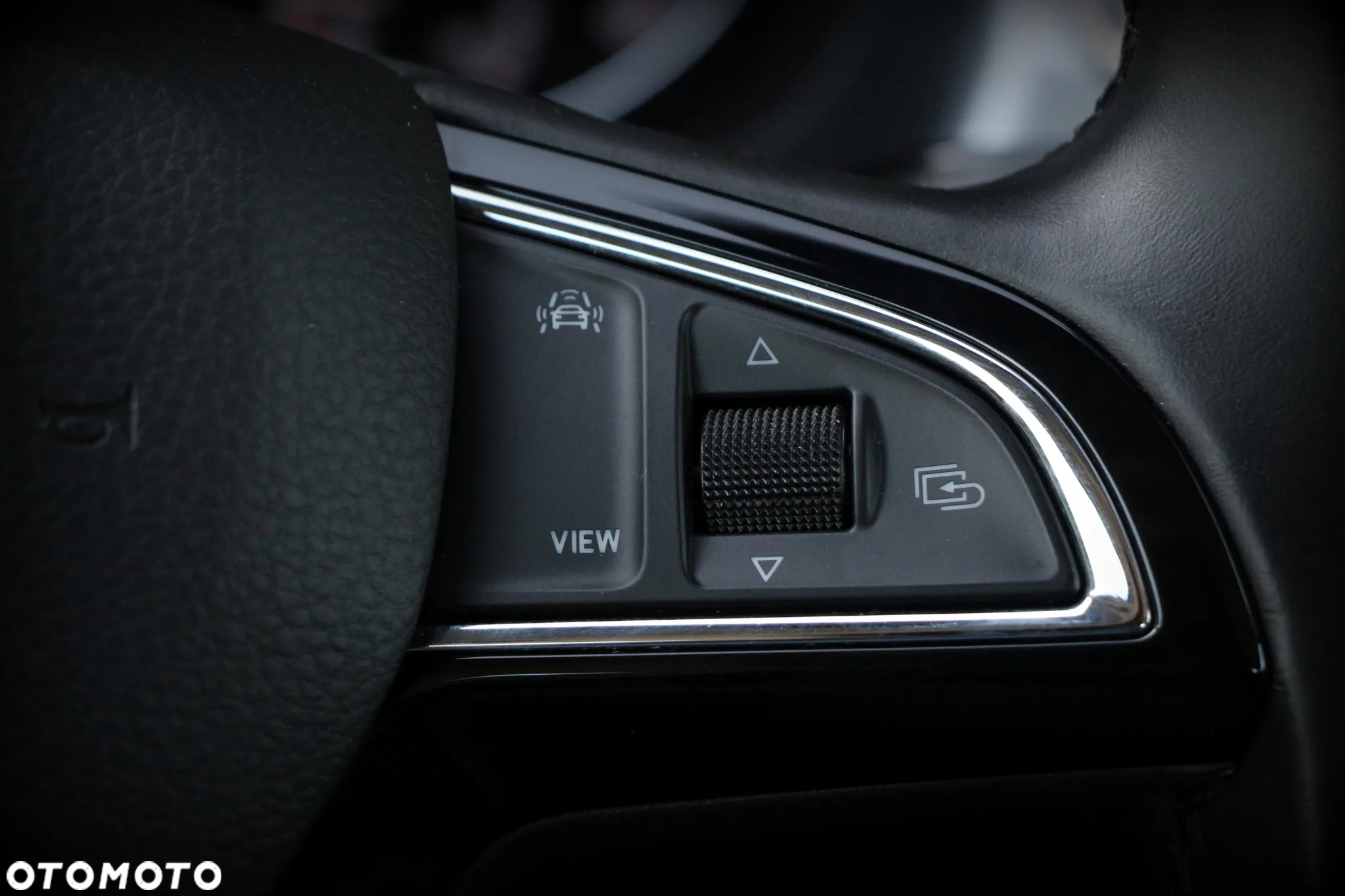 Skoda RAPID Spb 1.0 TSI Ambition - 30