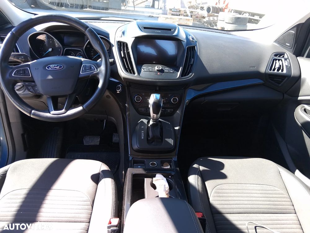 Ford Kuga 2.0 TDCi 4WD Powershift Titanium - 14
