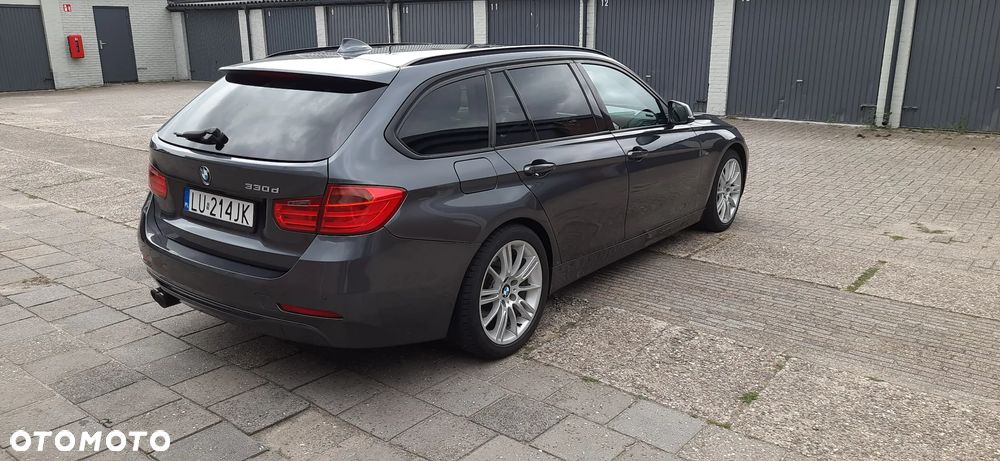 BMW Seria 3 330d Sport Line - 6