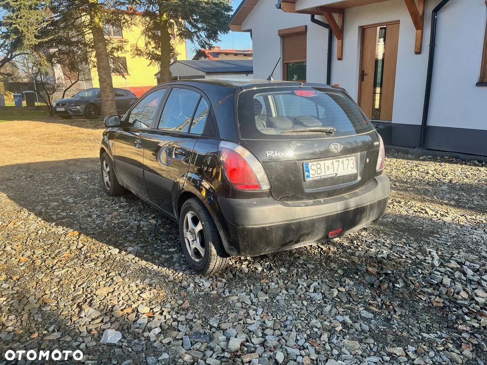 Kia Rio 1.4 Comfort - 6