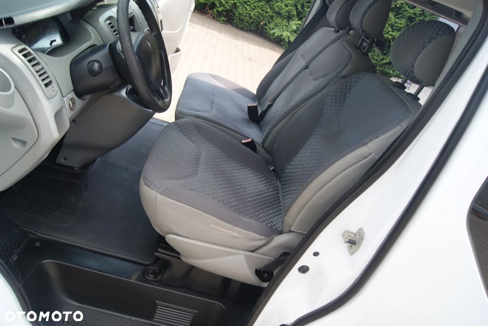 Renault Trafic - 29