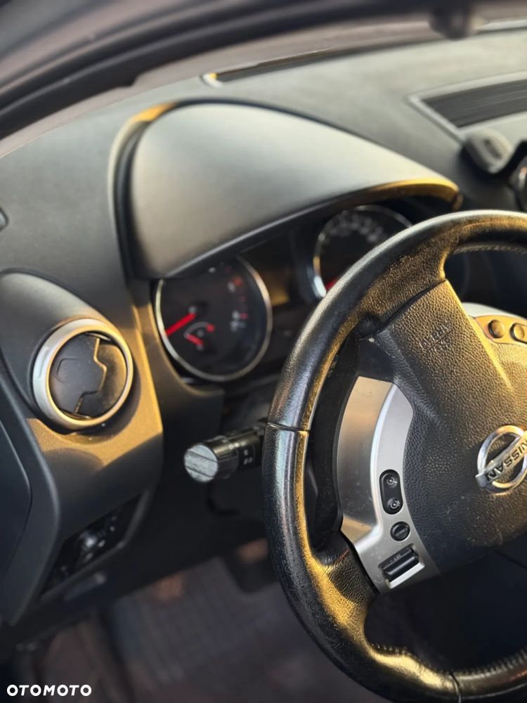 Nissan Qashqai - 14