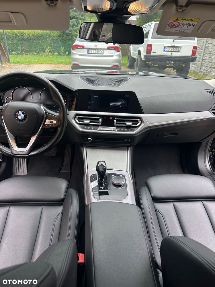 BMW Seria 3 320d xDrive Sport Line Shadow - 9