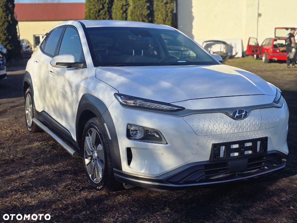 Hyundai Kona Premium - 3