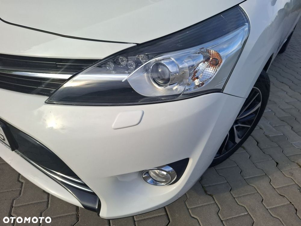 Toyota Verso 1.8 Premium MS - 9
