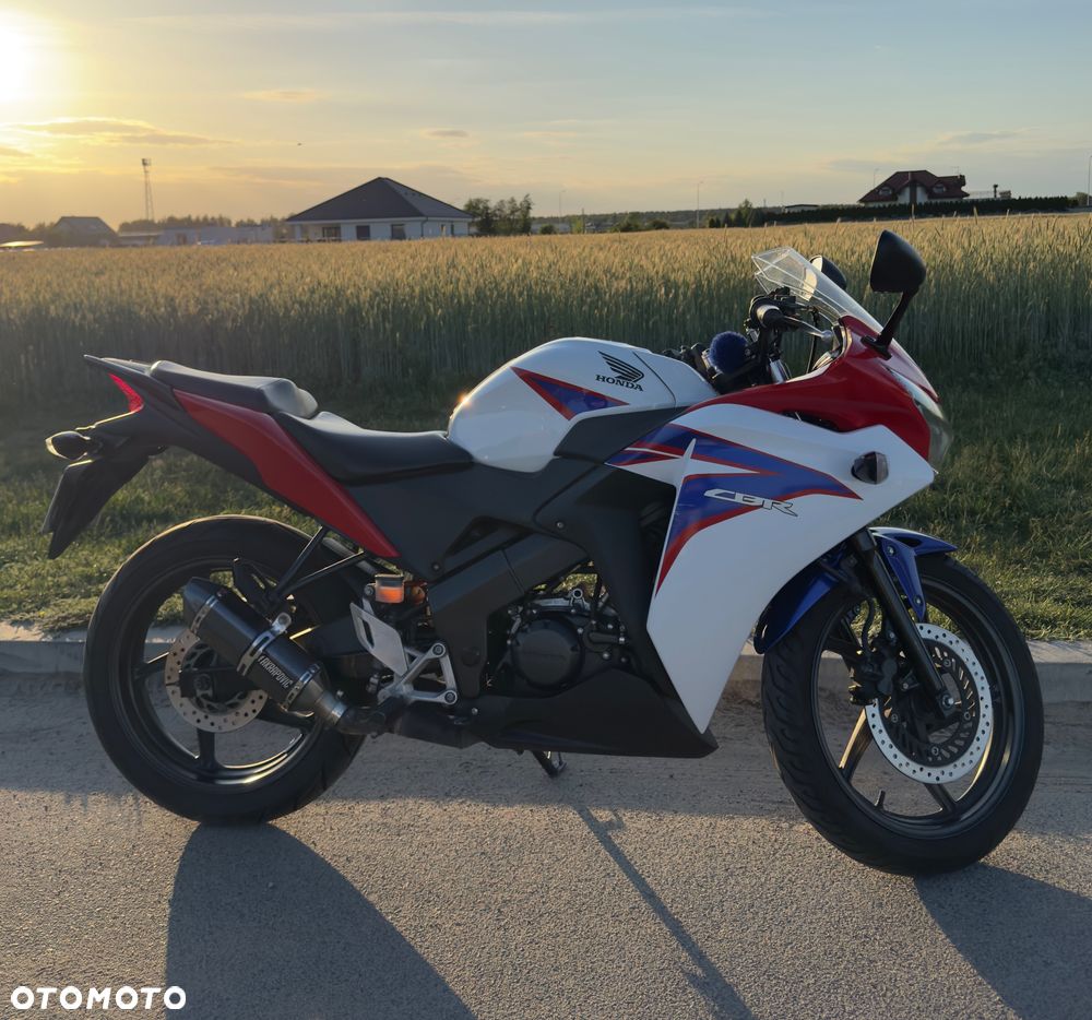 Honda CBR - 1