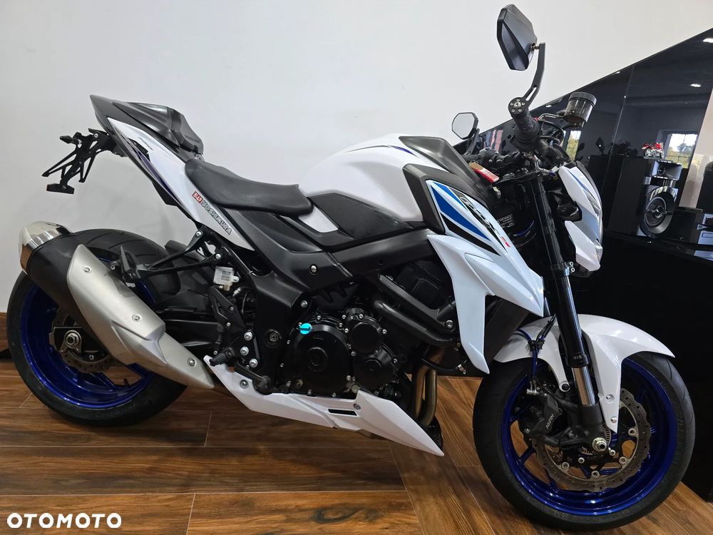 Suzuki GSX
