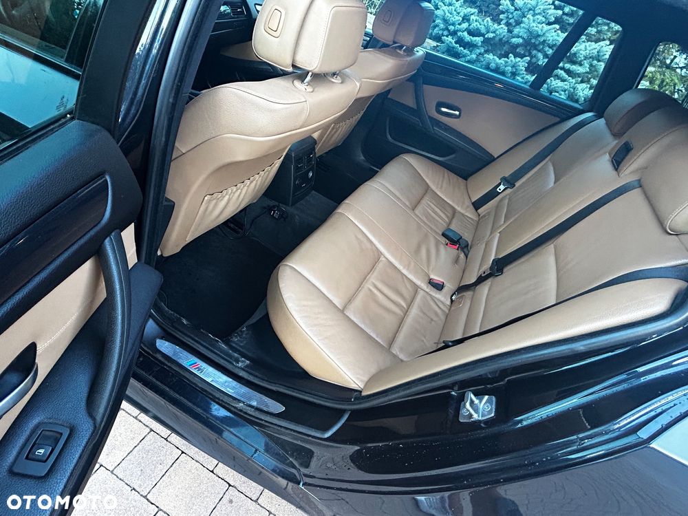 BMW Seria 5 520d Edition Exclusive - 17