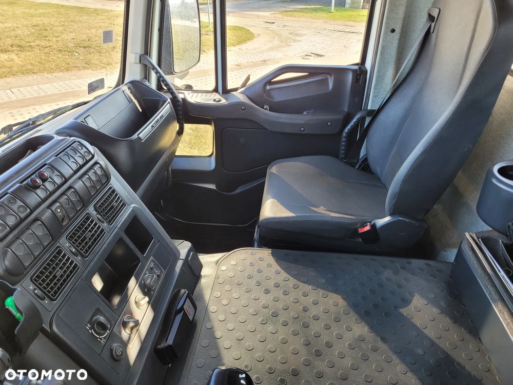 Iveco TRAKKER - 14