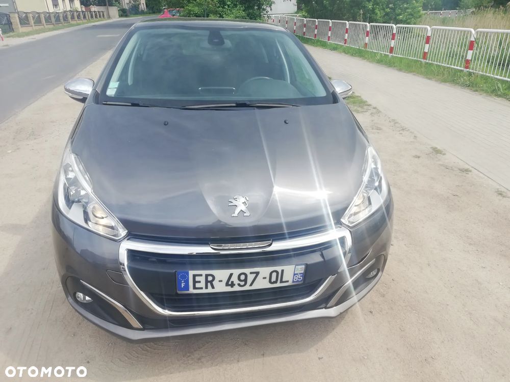 Peugeot 208 82 PureTech Style - 18