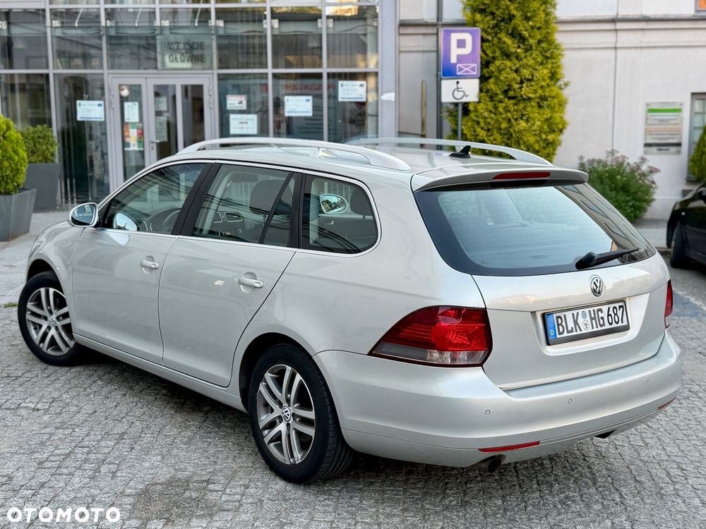 Volkswagen Golf - 5