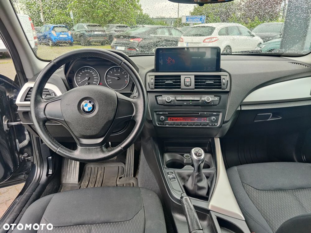 BMW Seria 1 116i - 15
