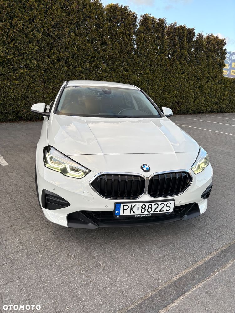 BMW Seria 2 218i - 10