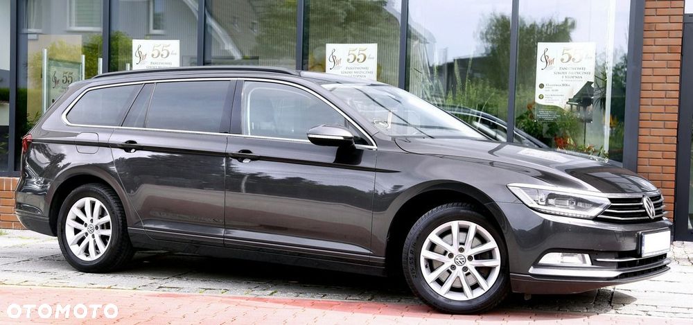 Volkswagen Passat - 4