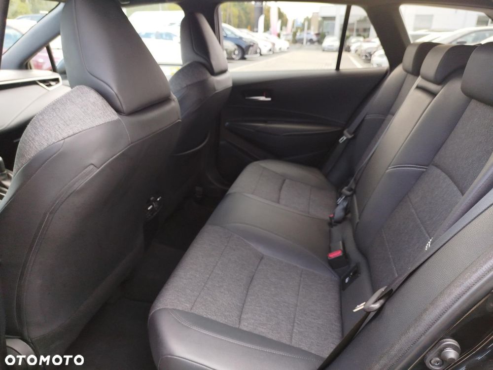 Toyota Corolla - 15
